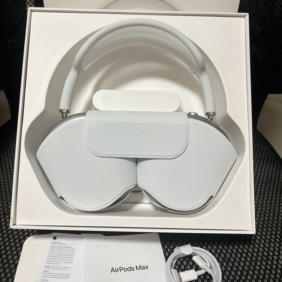 Apple AirPod Max x6 pairs - Picture 4 of 5